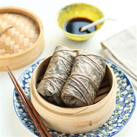 Lotus Leaf Sticky Rice | Dim sum recipes, Sticky rice, Cooking chinese food