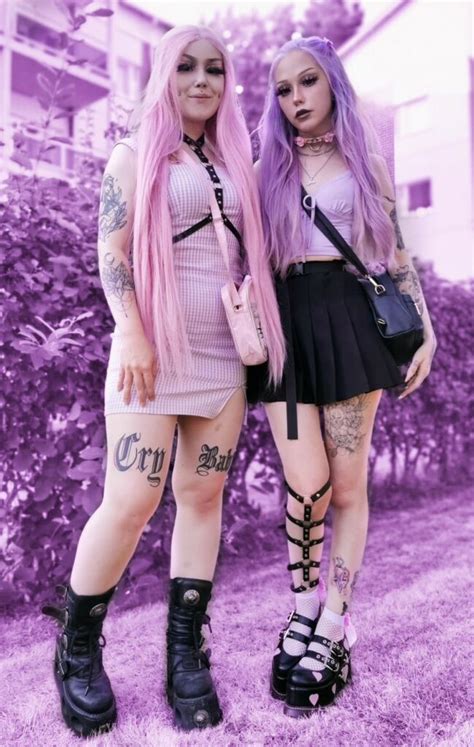 Descubrir 75+ imagen pastel goth cosplay - Abzlocal.mx