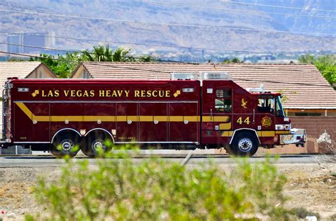 Las Vegas Heavy Rescue 44 - Las Vegas Fire Department | Flickr