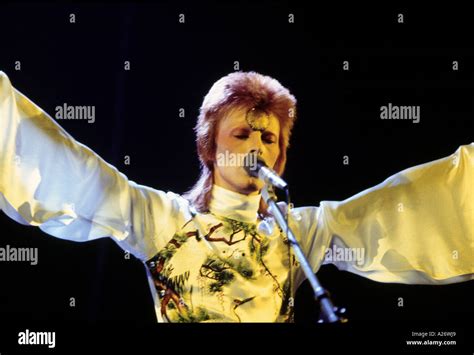 DAVID BOWIE in early 1970s Stock Photo - Alamy