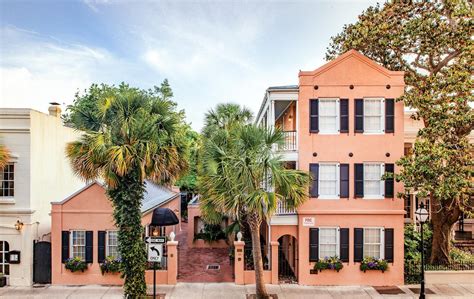 Enjoy our Charleston boutique hotel photo gallery to discover our bed ...