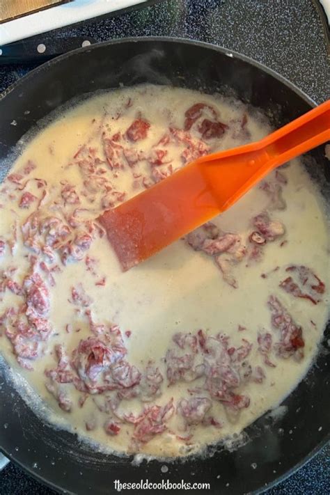 Easy Chipped Beef Gravy Recipe using Dried Beef