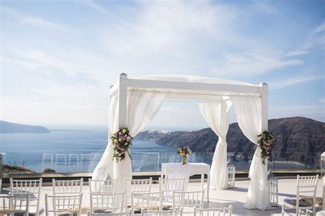 Le Ciel Santorini Wedding Venue | #weddingvenue #ceremonydecor #weddingceremonyideas # ...