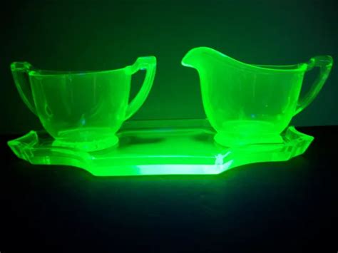 VINTAGE BLACK LIGHT Uv Vaseline Depression Uranium Glass Cream & Sugar ...