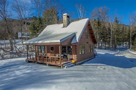 On the Market: A Log Cabin in the White Mountains