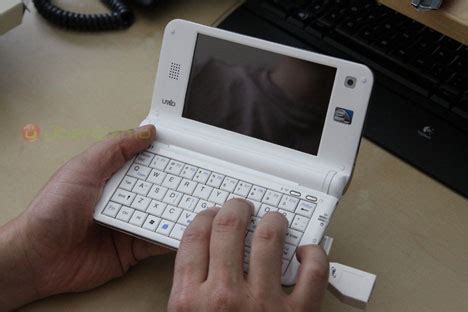MAX POWER'S BLOG!!!!!!: The World's Smallest Computer!
