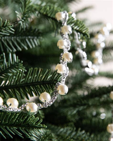 How To Put Christmas Tree Garland at Philip Dillion blog