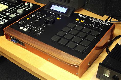 MATRIXSYNTH: Akai MPC 2000XL Custom “Black Modular” Phenolic & Walnut Bezel