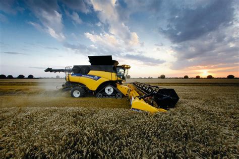 New Holland launches the world's most powerful combine harvester