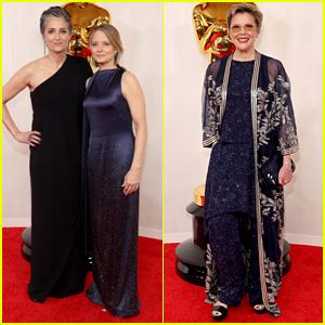 Nyad’s Jodie Foster & Annette Bening Reunite for Oscars 2024 | 2024 ...