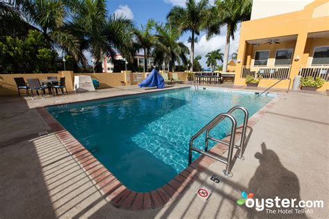 Hampton Inn & Suites by Hilton - Miami Airport / Blue Lagoon Review: What To REALLY Expect If ...