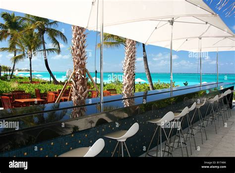 Infinity bar at Grace Bay Club Stock Photo - Alamy