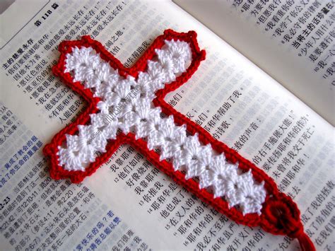 Crochet Cross Bookmark | Free Pattern