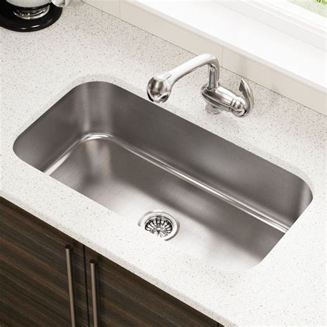 Stainless Steel 32" x 18" Undermount Kitchen Sink | Stainless steel ...