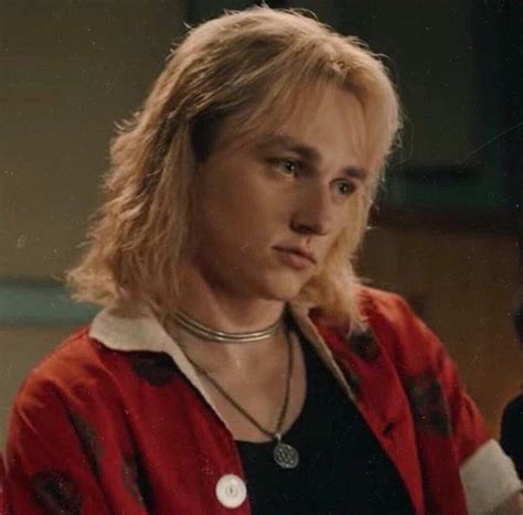 ben hardy as roger taylor in bohemian rhapsody. MAN HE'S SO GORGEOUS ...