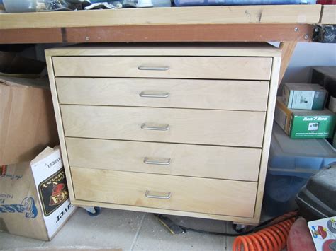 Workshop Projects: Multi Drawer Shop Cabinet