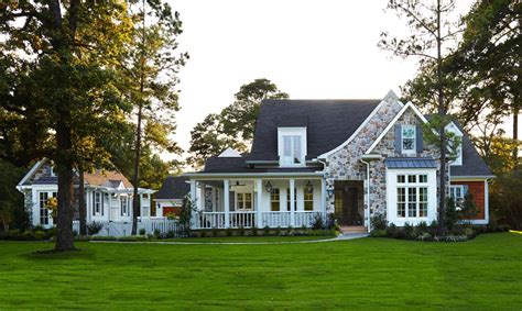 Southern Style Home Exteriors