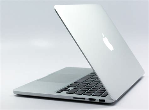 Apple MacBook Pro 13 (Late 2013) [Specs and Benchmarks] - LaptopMedia.com