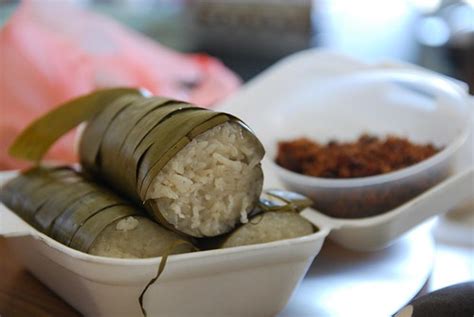 Lemang and serunding MYR14 - Lemang Stall, Karak Highway | Flickr