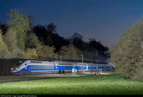 233 SNCF TGV Duplex at Aingeray (54), France by Renaud Chodkowski | Train, High speed rail ...
