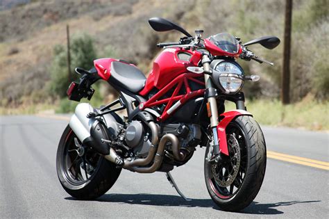 sports bike blog,Latest Bikes,Bikes in 2012: 2012 Ducati Monster 1100 EVO