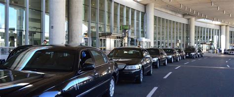 Airport Shuttle Services | Oakville, Brampton, Mississauga, Toronto ...