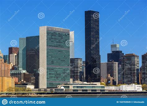 United Nations Building in New York Editorial Stock Image - Image of ...