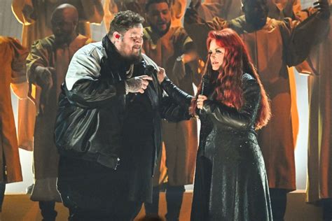 Wynonna Judd sparks concern after she 'clings' to Jelly Roll 'for dear life' during CMA Awards ...