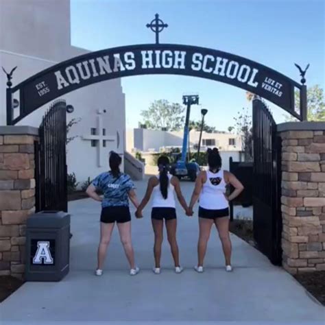 Aquinas High School Cheer | San Bernardino CA