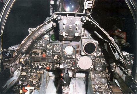 Archivo:LTV A-7D Corsair II Cockpit USAF.jpg - Wikipedia, la ...