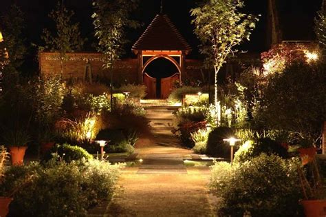 Outdoor Lighting for Landscaping Projects