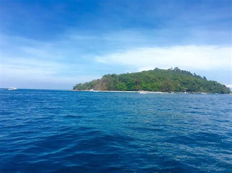 How To See The Best Kota Kinabalu Beaches In Only One Day!