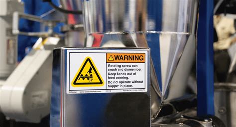 Safety labels for product liability limitation and risk reduction