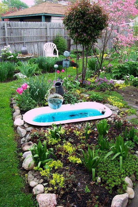 Repurposed Old Bathtubs Ideas | Backyard garden, Garden bathtub, Garden tub