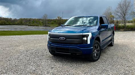 Check out the new electric Ford F-150 Lightning - CNN Video