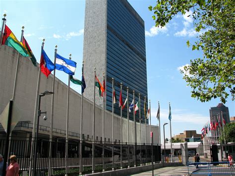 Amazing photos of the United Nations headquarters in New York : Places ...