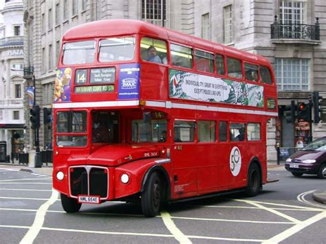 Typical English Double Decker Bus | London bus, Double decker bus, Red bus