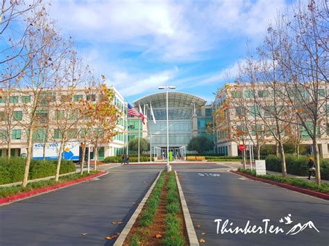 Apple Campus @ One Infinite Loop - Silicon Valley Tech Tour