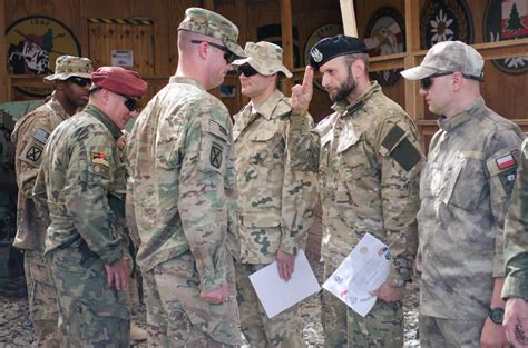 US soldiers receive Polish marksmanship badges | Article | The United States Army