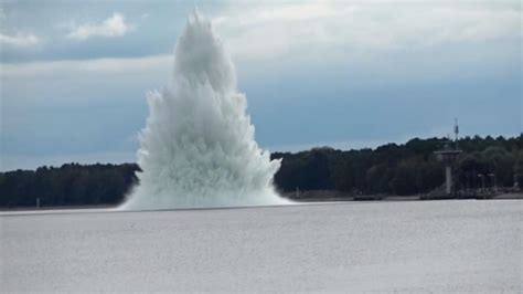 „Tallboy“ Bombe: Gewaltige Explosion bei Bombenentschärfung in ...