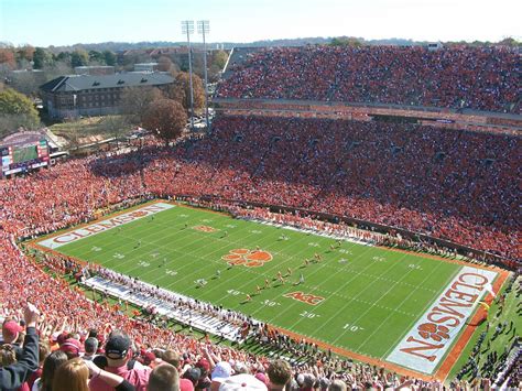 Top 10 College Football Stadiums | eBay