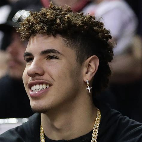 NBL Superstar Lamelo ball donating months salary to australia fire relief. : australia