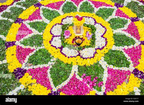 Temple Flower Decoration High Resolution Stock Photography and Images - Alamy