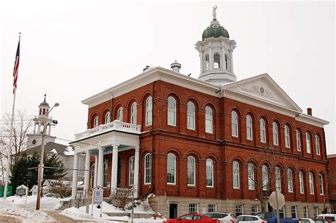 Walking Tour of Exeter, New Hampshire | "Then and Now"