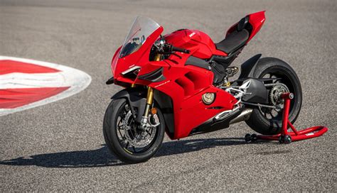 Canadian Superbike: Ducati Panigale V4 Homologated For 2022 - Roadracing World Magazine ...