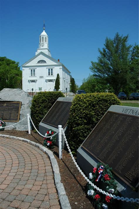 New England historic building. Third Meeting House built in 1829. | House built, House styles ...