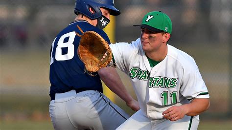 York College baseball team continues its dominant start to 2021 season