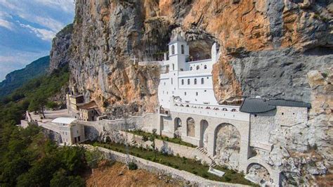 Excursion in Ostrog Monastery – Adriaraisen