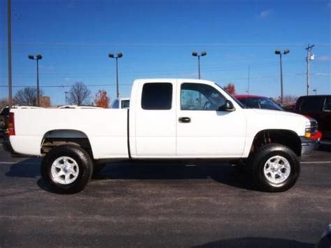 2001 Chevrolet Silverado 1500 Extended Cab 4x4 Data, Info and Specs | Chevrolet silverado ...