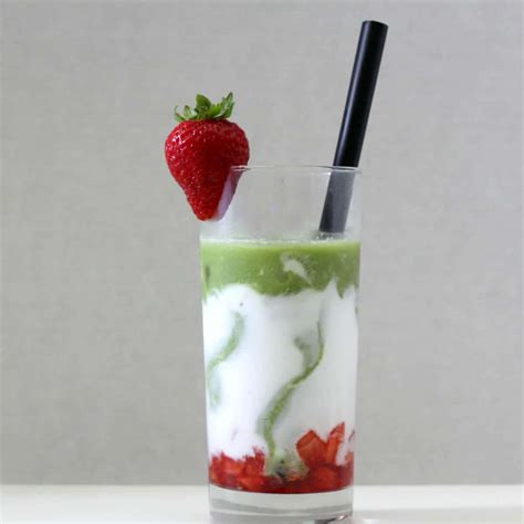 Strawberry Matcha Latte - Delicious Not Gorgeous